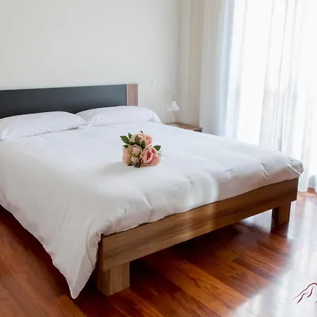 Vacacional Tina Menor - Casas De Picos * Pesués